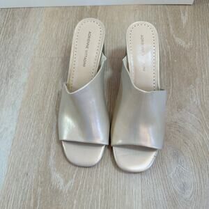 Adrienne Vittadini Albi Sandal - Size 9.5